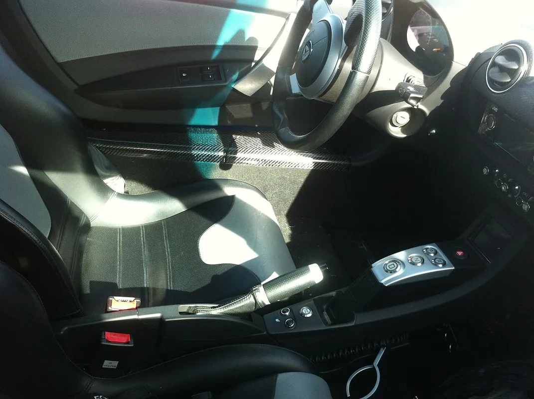 Tesla Roadster - interior