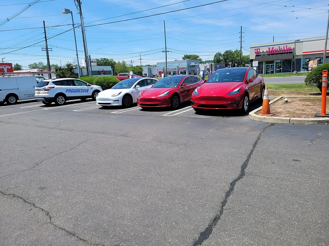 Tesla Service Center in Springfield, New Jersey